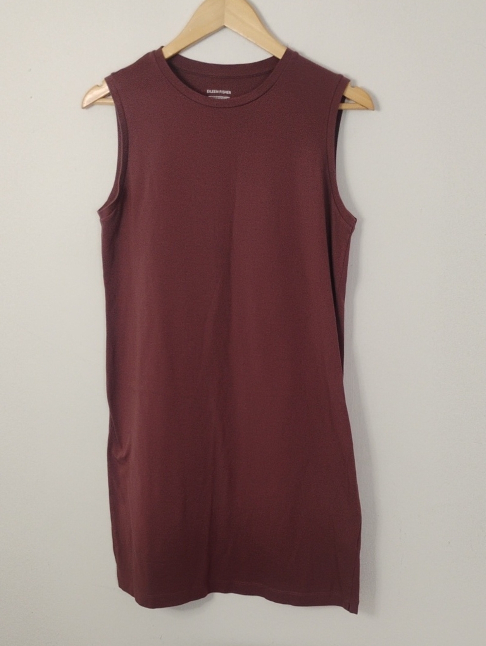 Eileen Fisher Lightweight Crewneck Top in Mauve-Brown xs